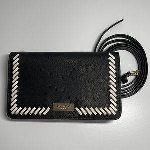 Henri Bendel leather crossbody wallet/clutch
